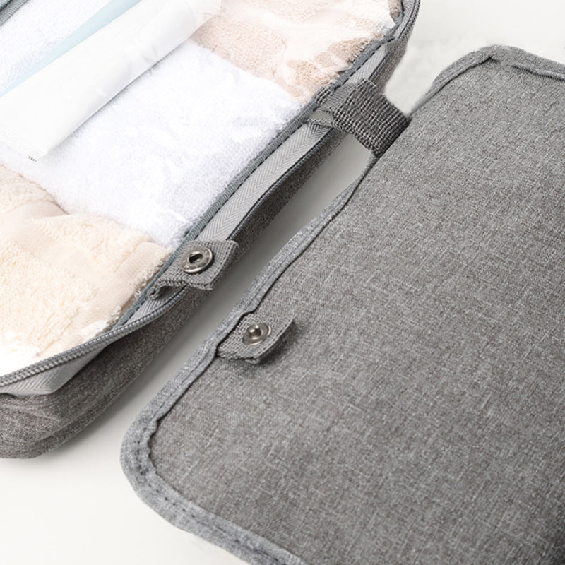 Maliben | Travelique Travel Cosmetic Organizer | Compact & Water-Repellent | With 4 Compartments & 360° Hook | For Women & Men