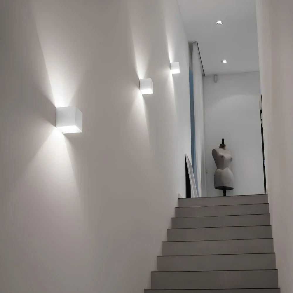 Maliben | Adjustable Wall Light