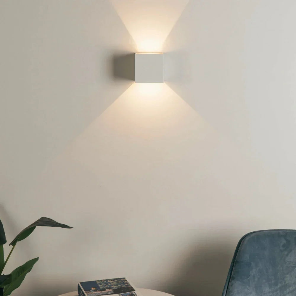 Maliben | Adjustable Wall Light