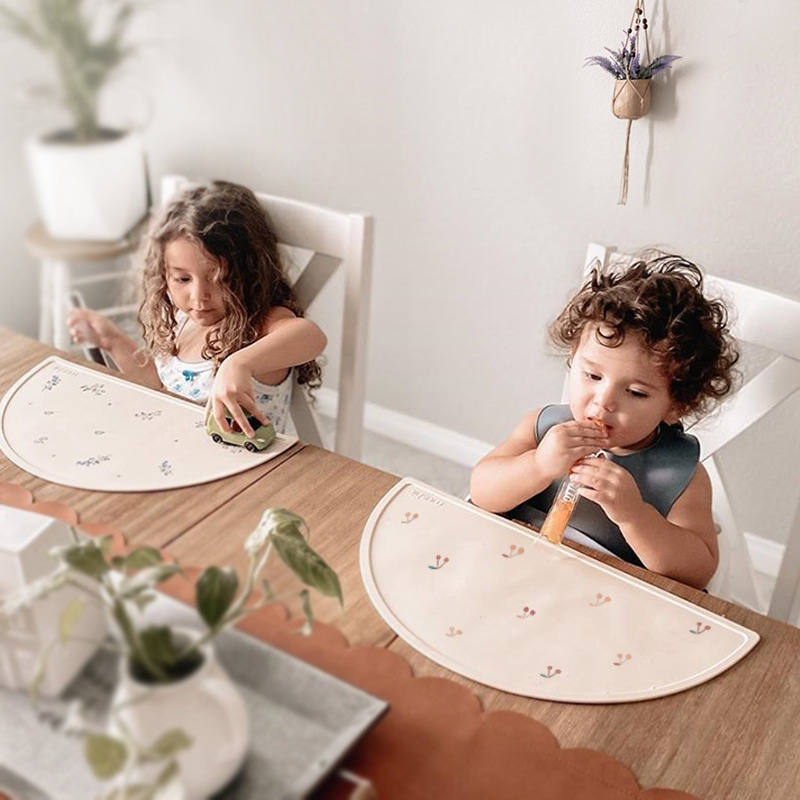 Maliben | Silicone Placemat For Kids – Non-Slip Table Mat In Crescent Shape