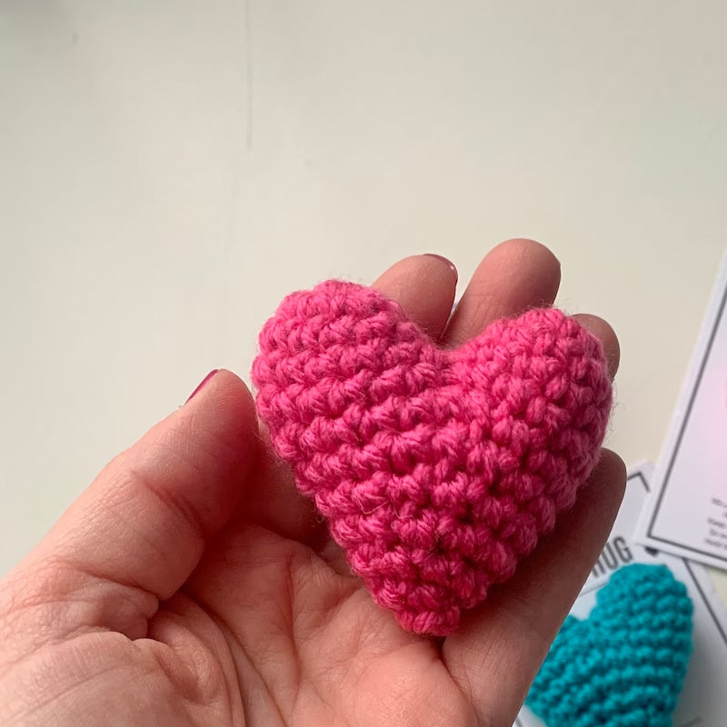 Maliben | Crocheted Heart Bag Hug