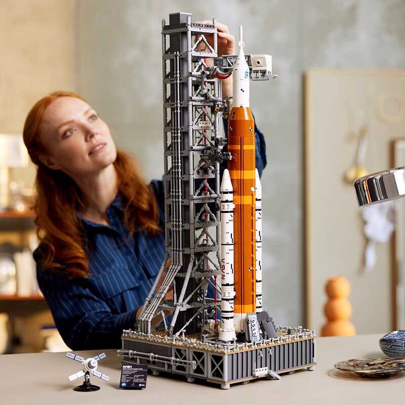 Maliben | Build, Explore & Display – The Ultimate Nasa Artemis Space Launch System Model Kit