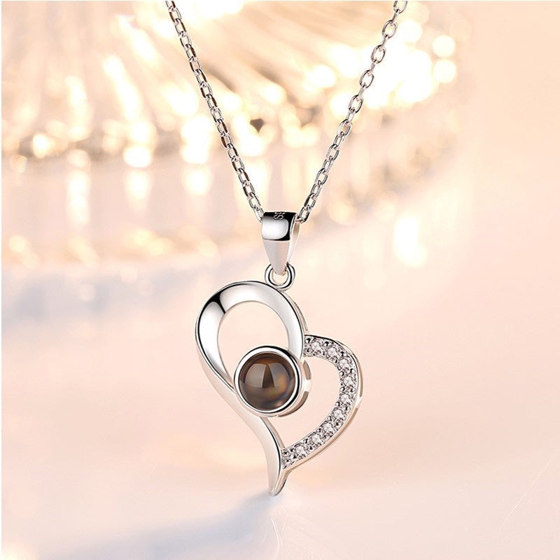 Maliben | Love Projection Heart Necklace (I Love You In 100 Languages)