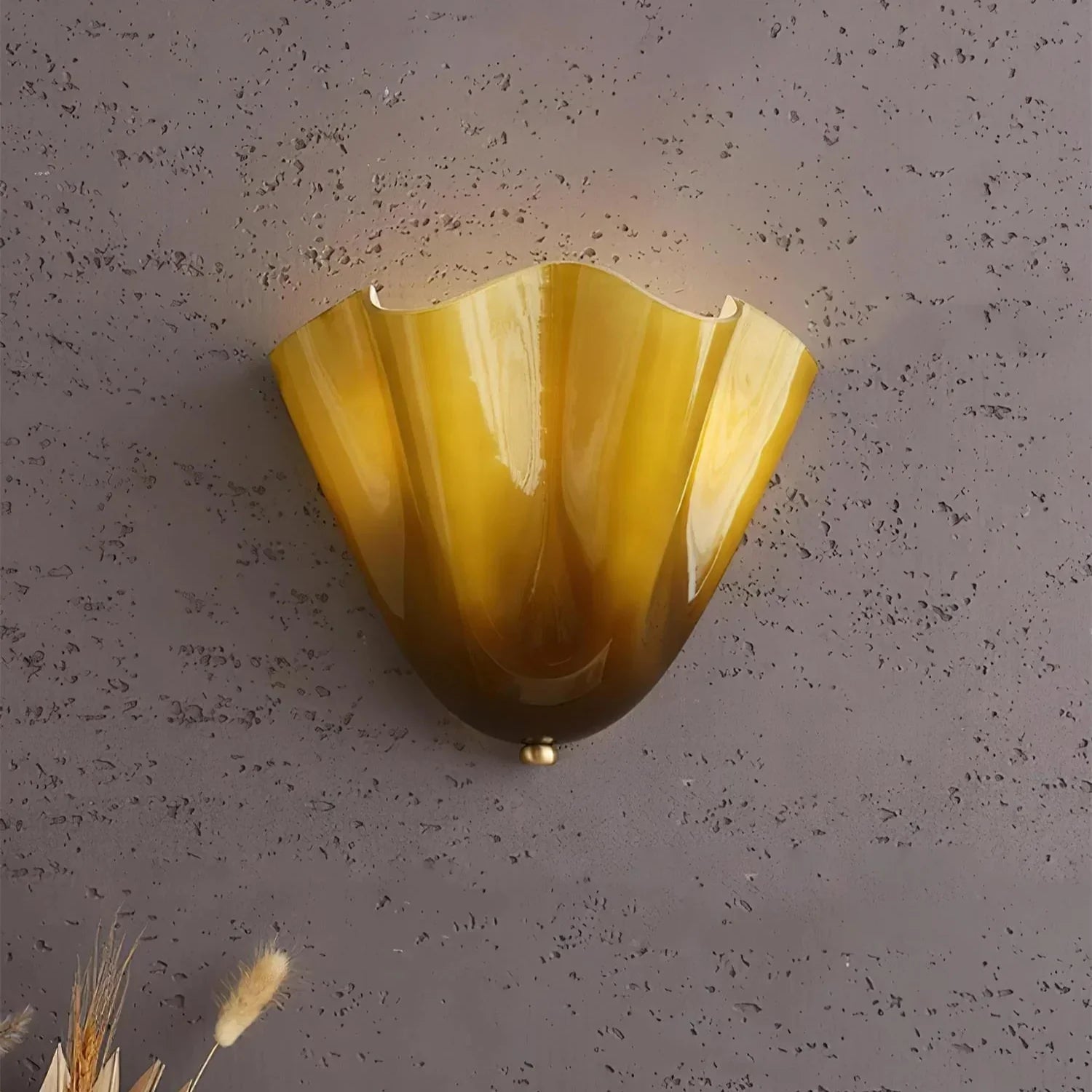 Maliben | Retro Wall Lamp Of Colored Glass In Skirt-Shaped Shell Pattern