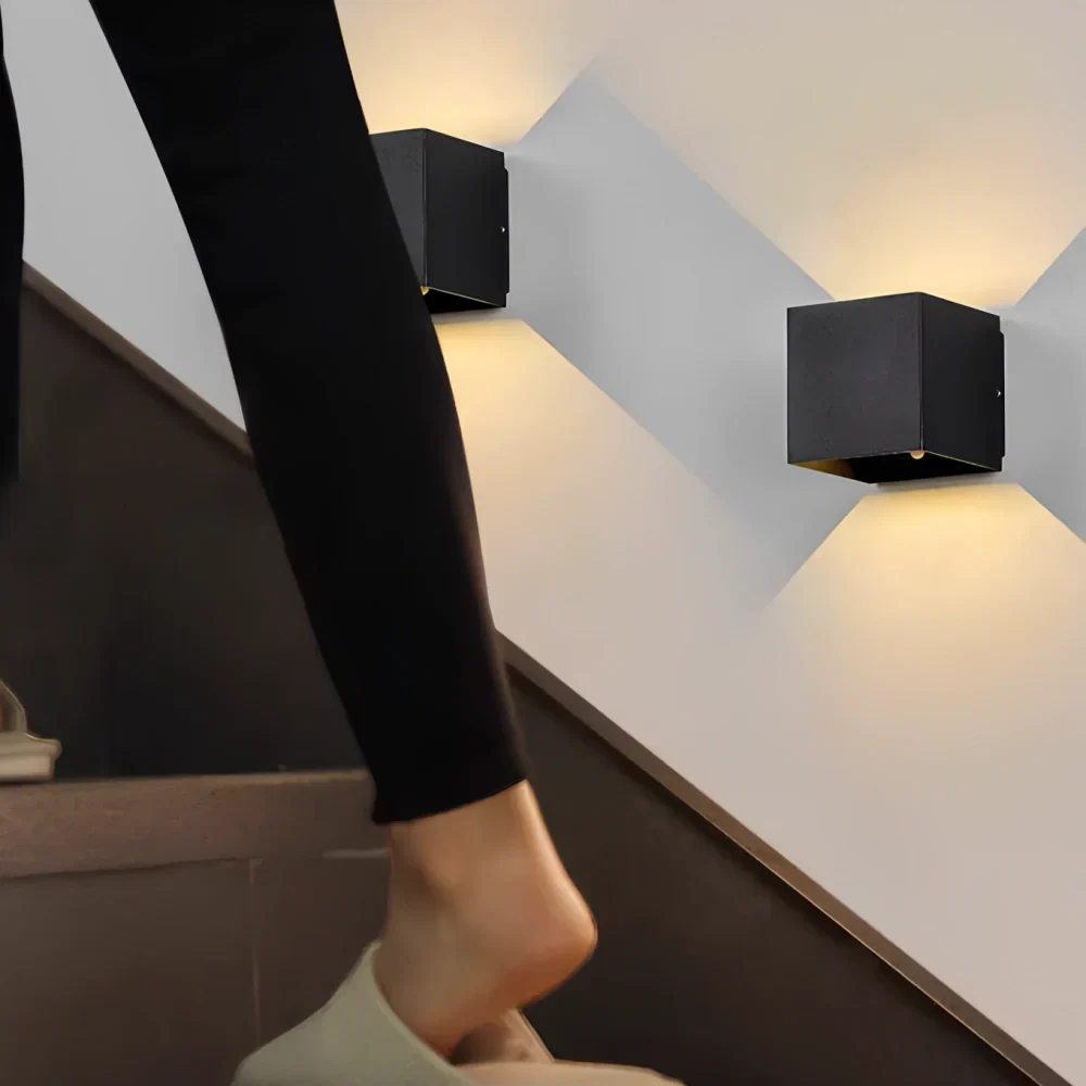 Maliben | Adjustable Wall Light
