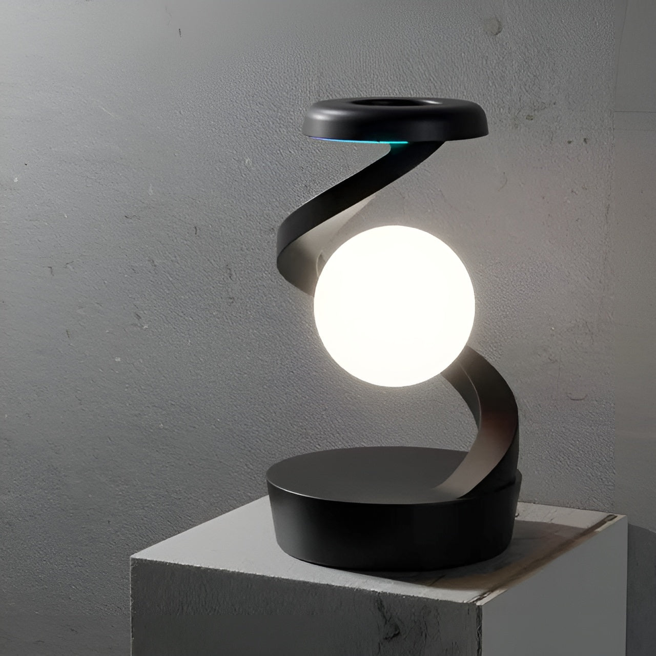 Maliben | Rotating Floating Table Lamp | Floatlight