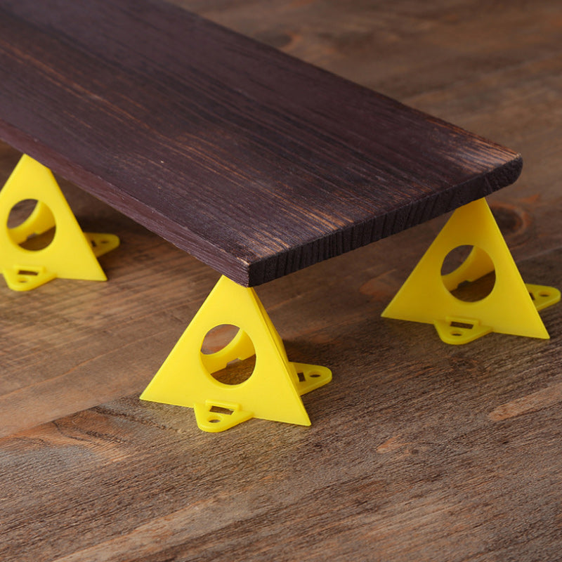Maliben | Triangular Foot Holder Made Of Plastic