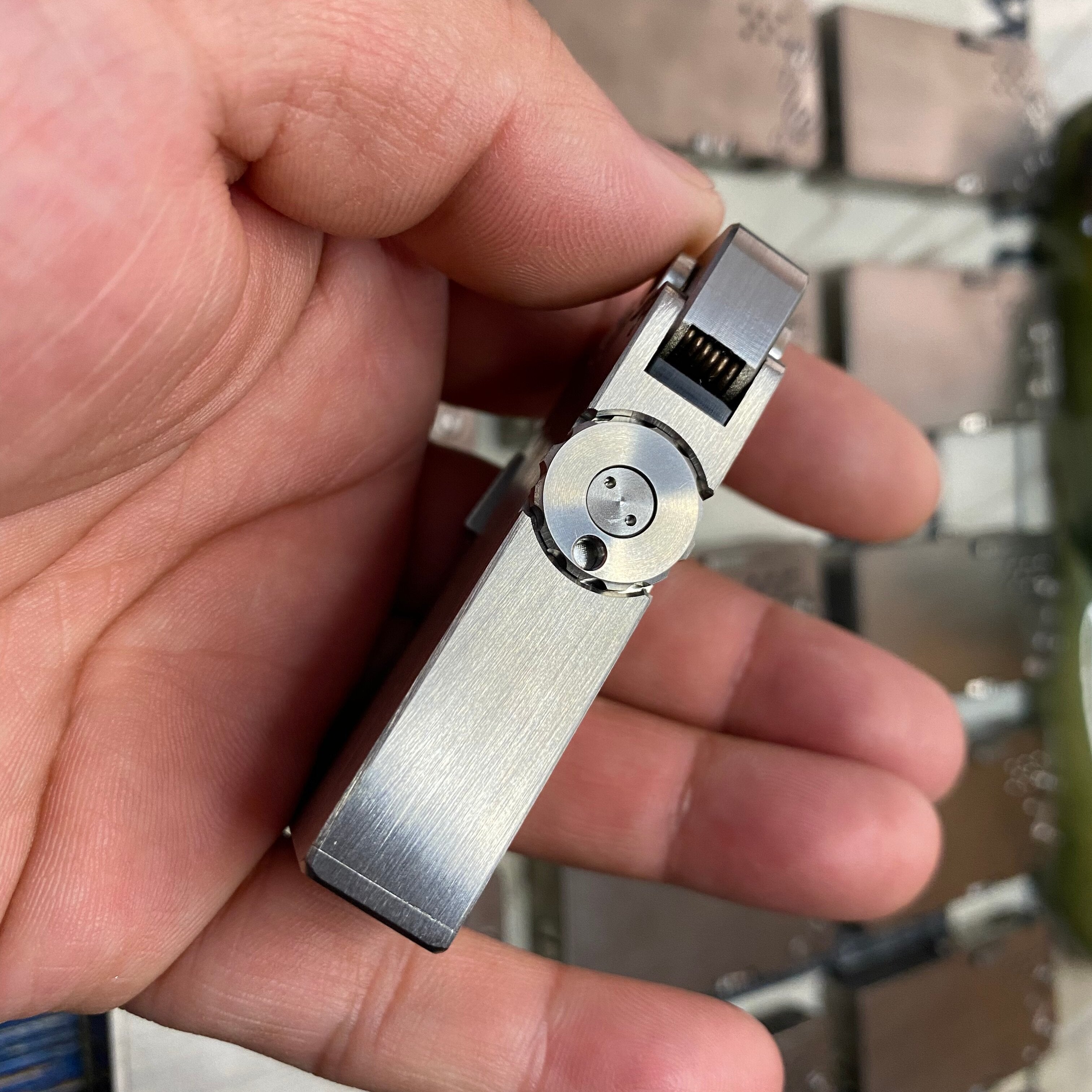 Maliben | Handmade Mechanical Titanium Automatic Lighter