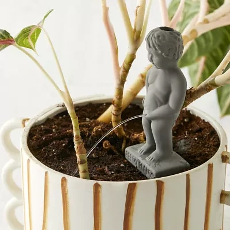 Maliben | Pee My Plants Garden Sculpture