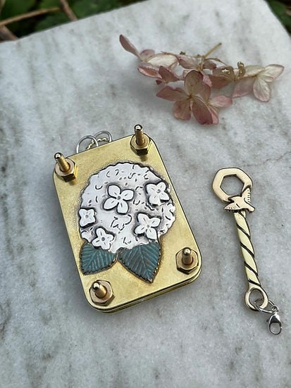 Maliben | Mini Flower Press | Compact Botanical Keepsake Maker | Portable Craft Tool