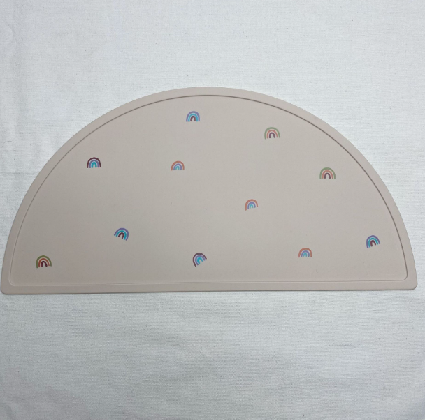 Maliben | Silicone Placemat For Kids – Non-Slip Table Mat In Crescent Shape