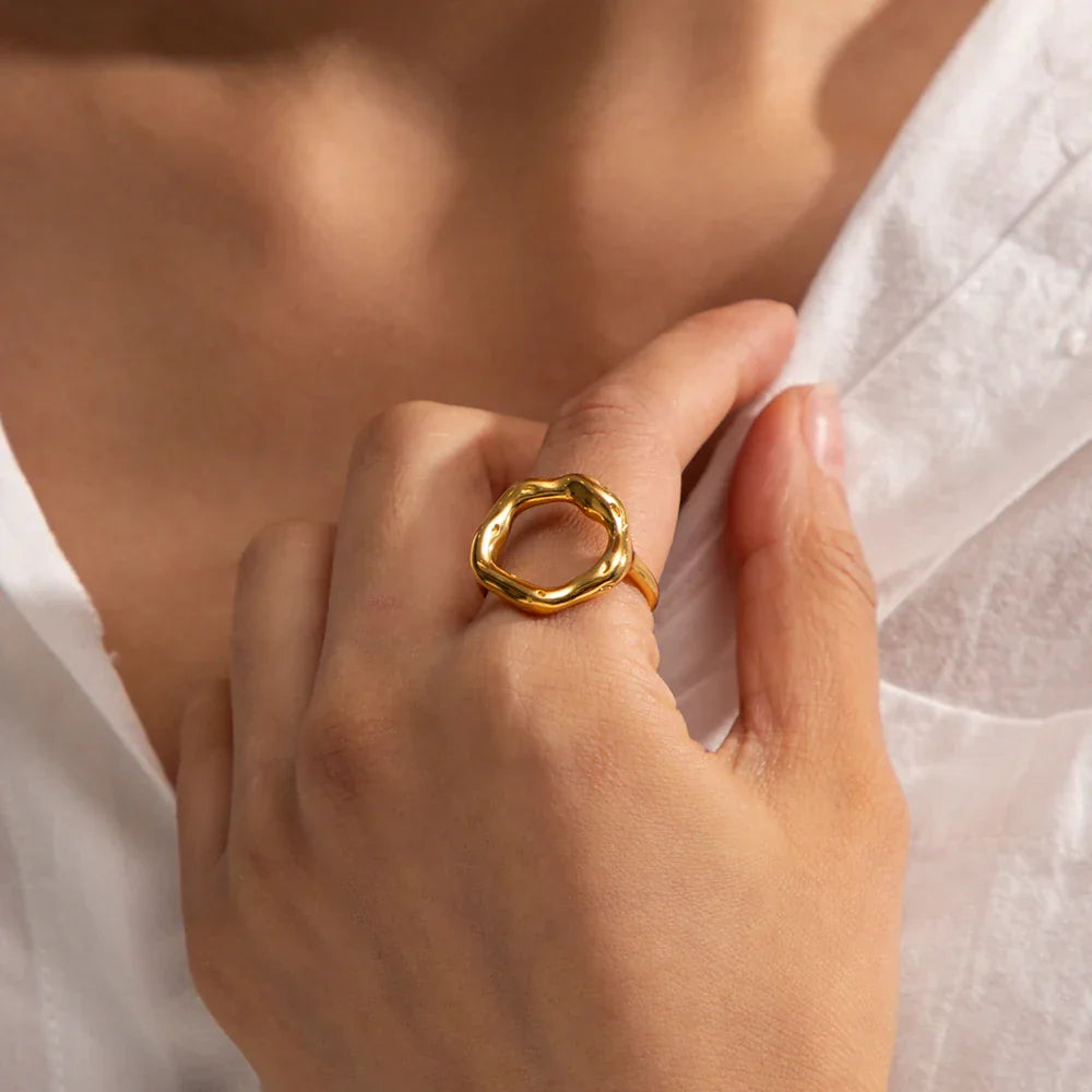 Maliben | 18k Melted Flower Open Ring