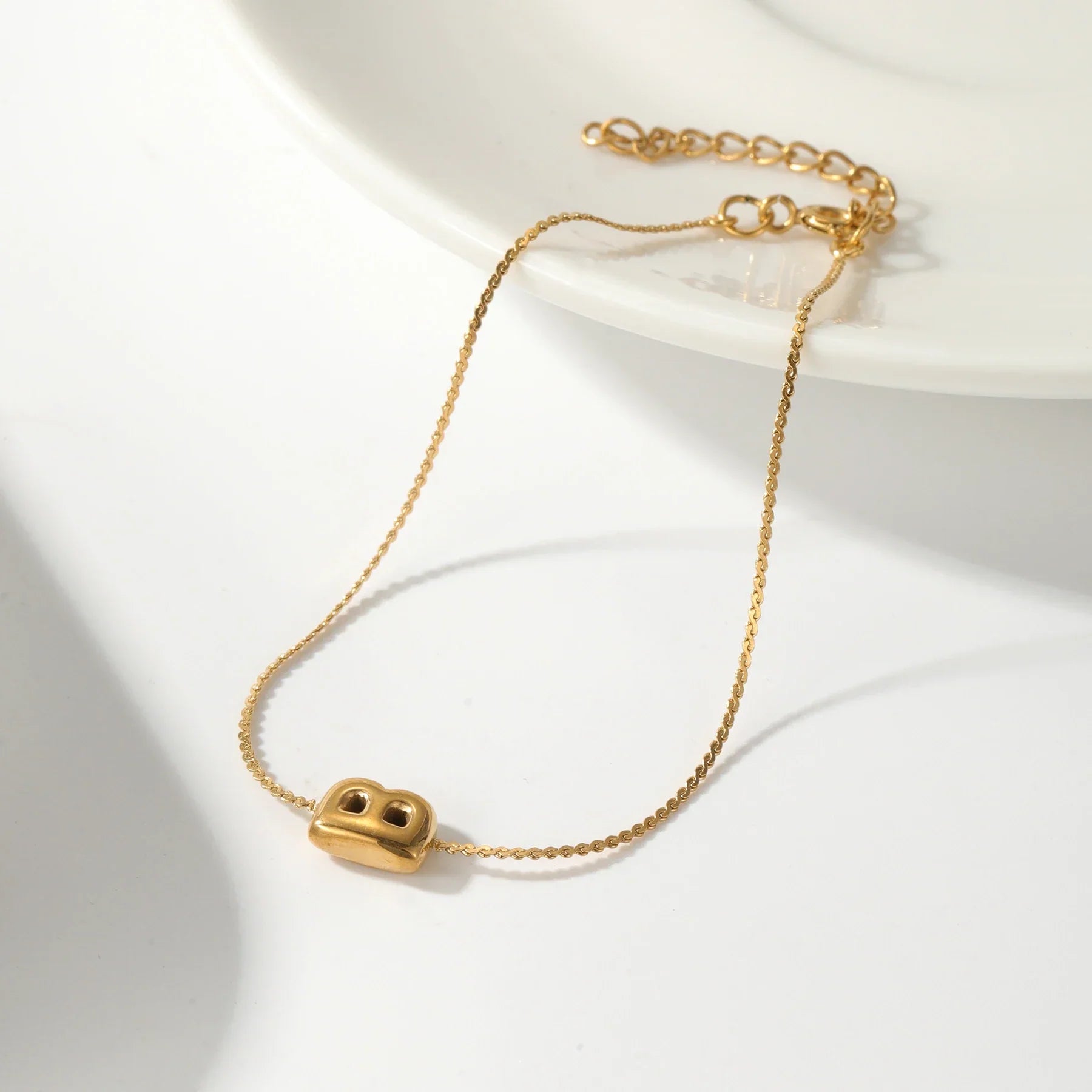 Maliben | Dainty Bubble Letter Initial Bracelet