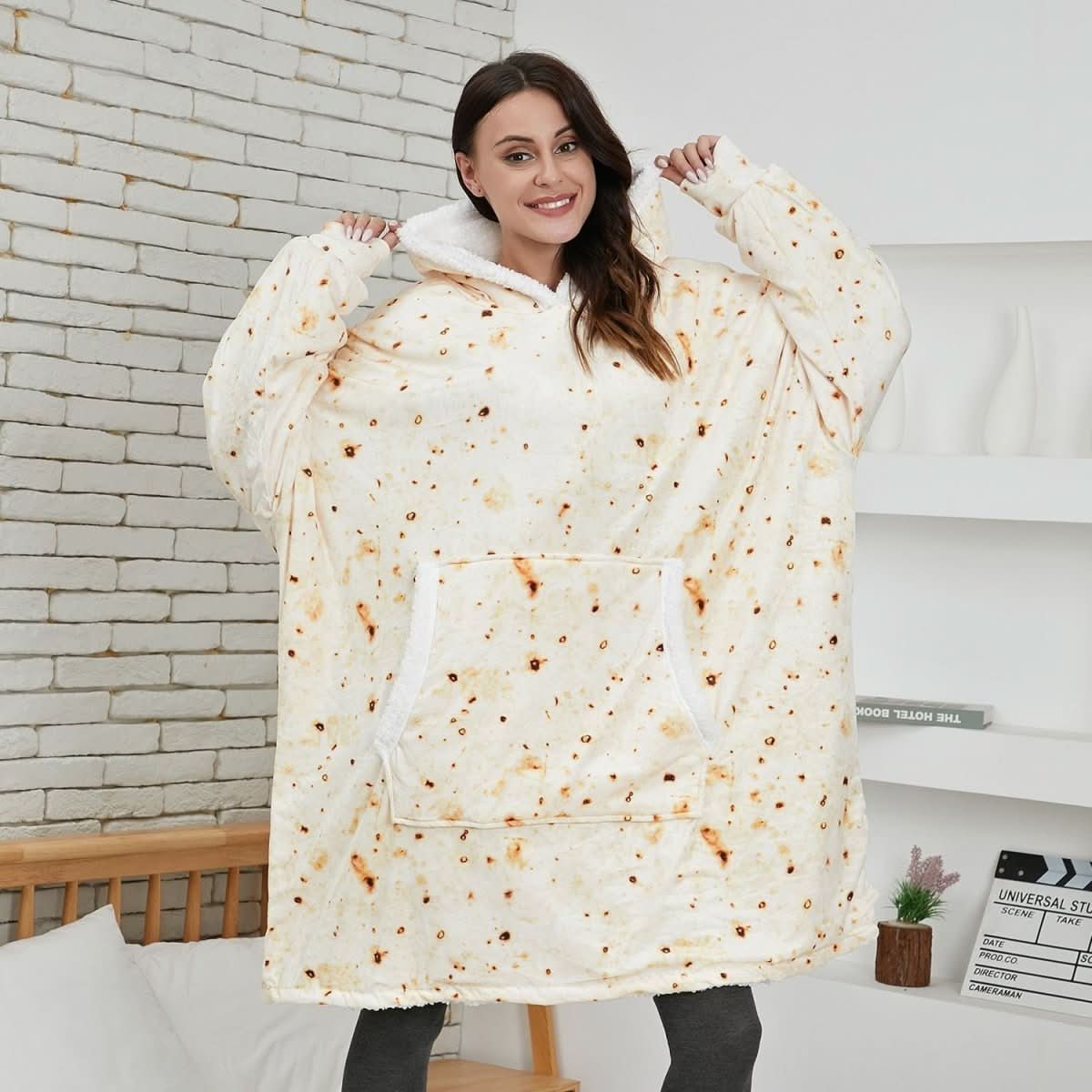 Maliben | Fleece Hoodie Blanket For Ultimate Comfort