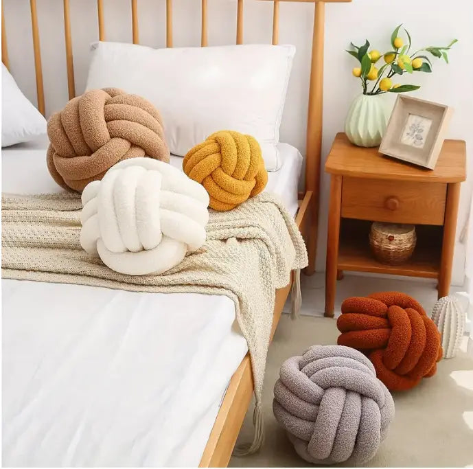 Maliben | Cozy Handmade Tufted Throw Pillow
