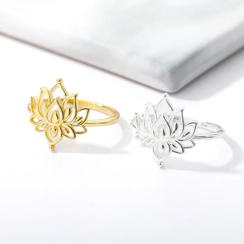 Maliben | Dainty Lotus Flower Outline Ring