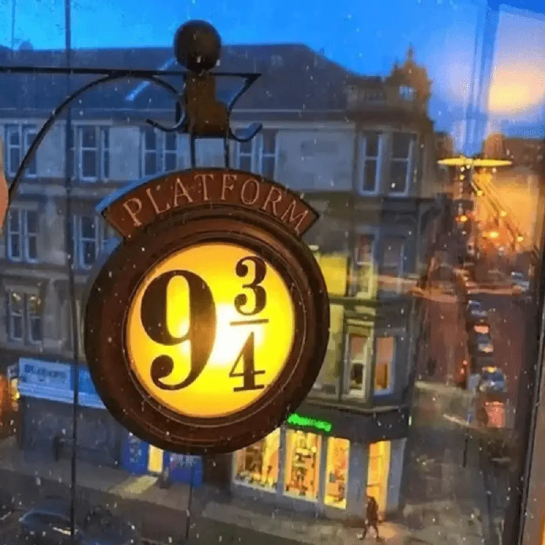 Maliben | Magical Platform 9¾ Wall Lamp - Lumoswall