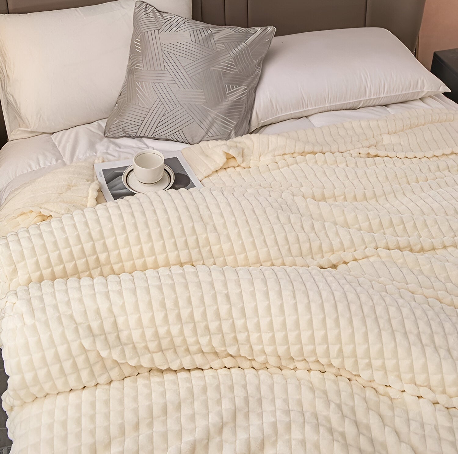 Maliben EliteWave Plaid - Ultrafluffy structured coral fleece blanket