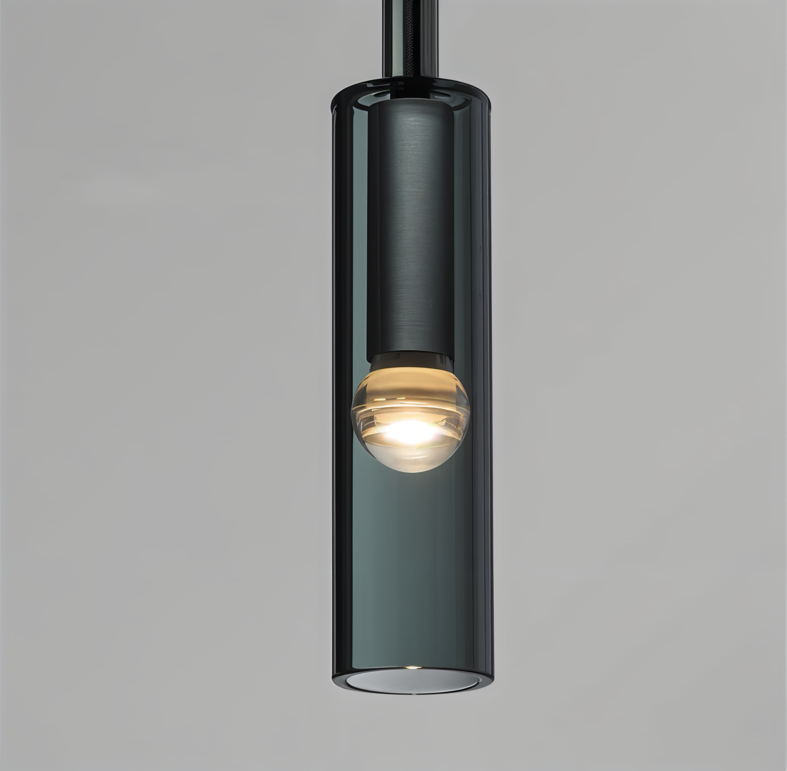 Maliben | Minimalist Wall Lamp With Smoke Glass – Orvane