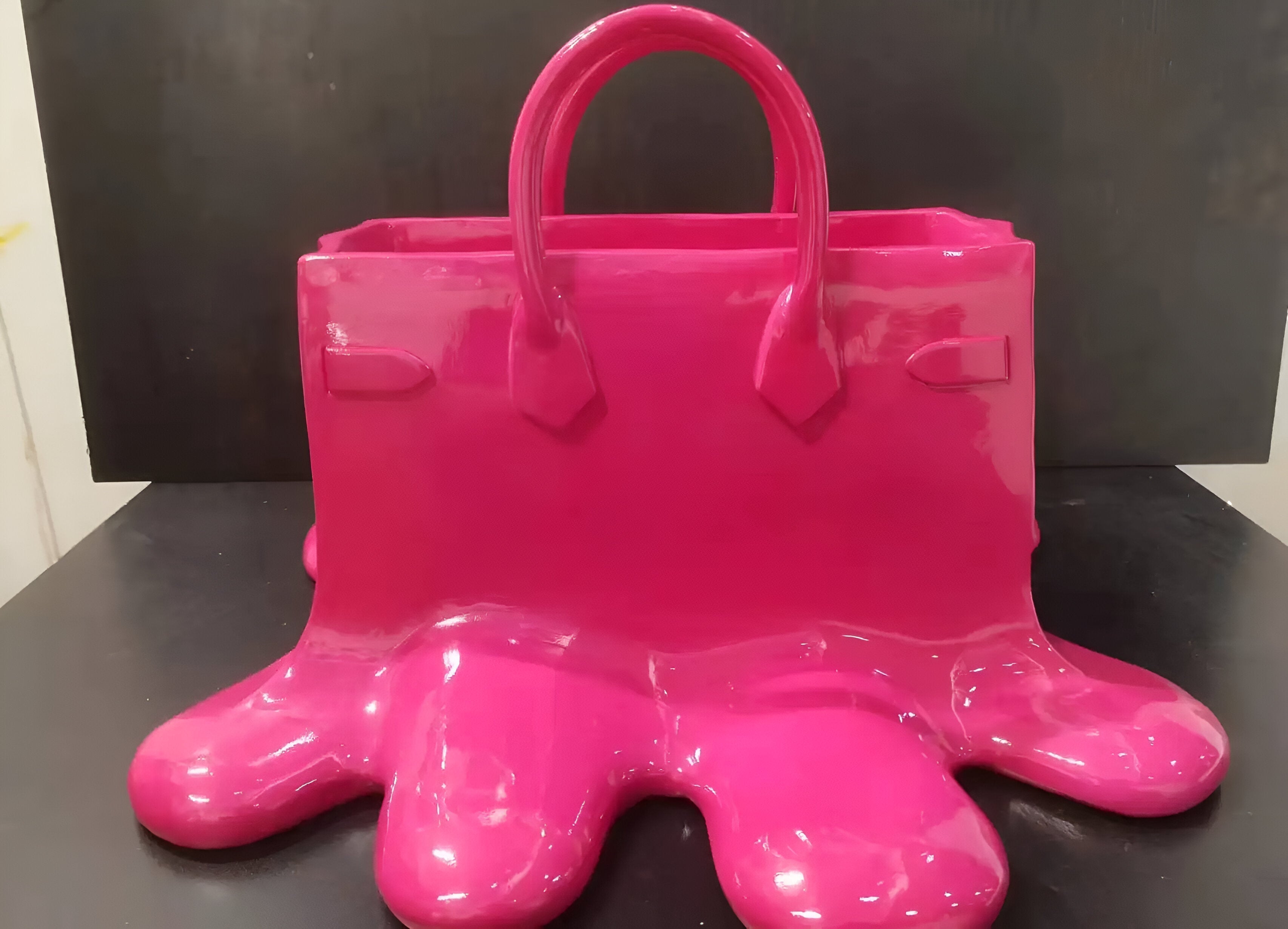 Maliben | Stylish ResIn Vase in Handbag Silhouette