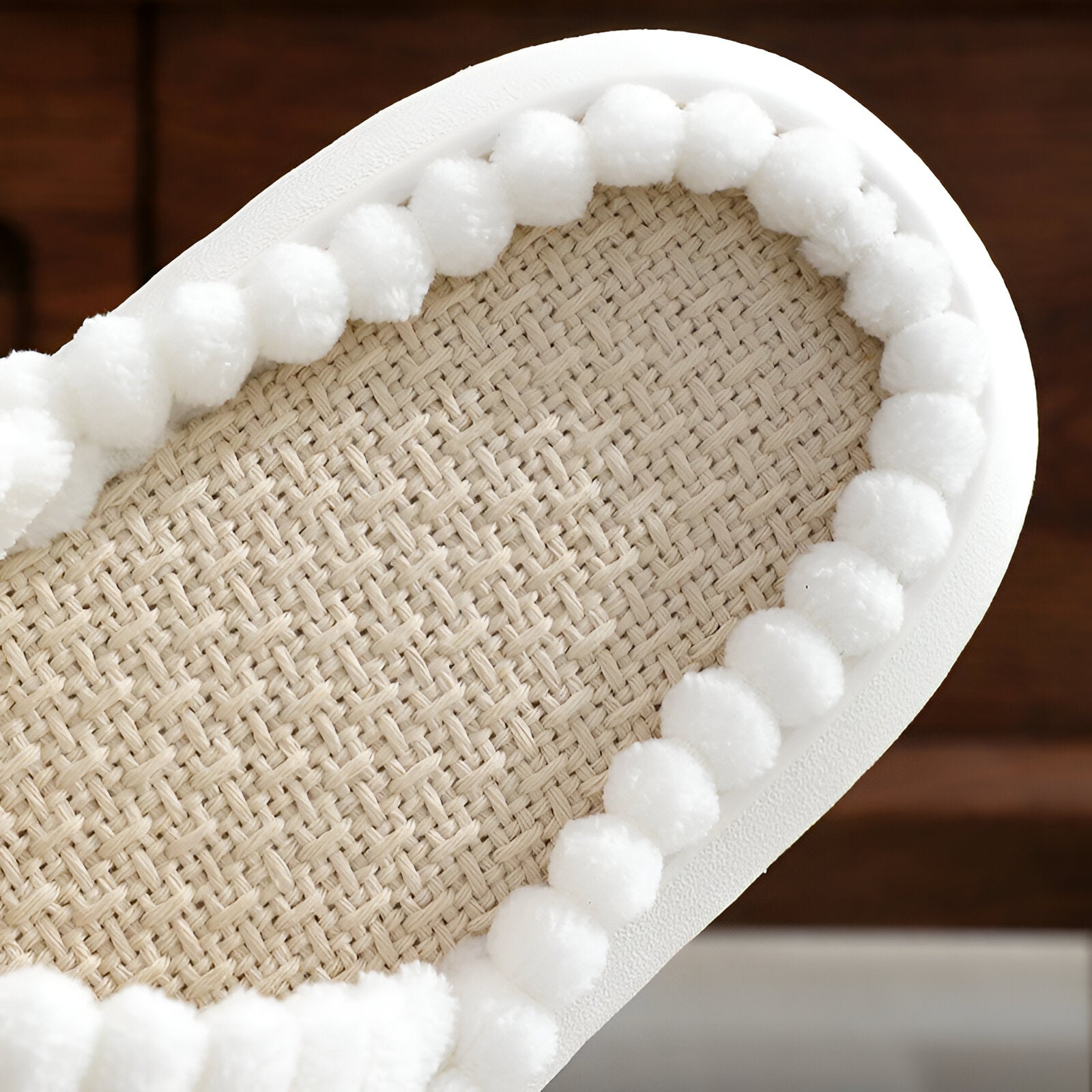 Sofie - Lined slippers made of plush with cross band — Maliben home decor