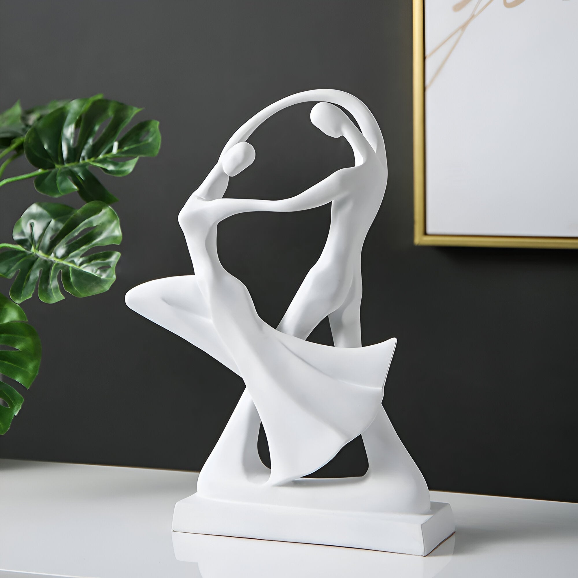 Maliben | Swayduo | Modern Dancing Resin Sculpture