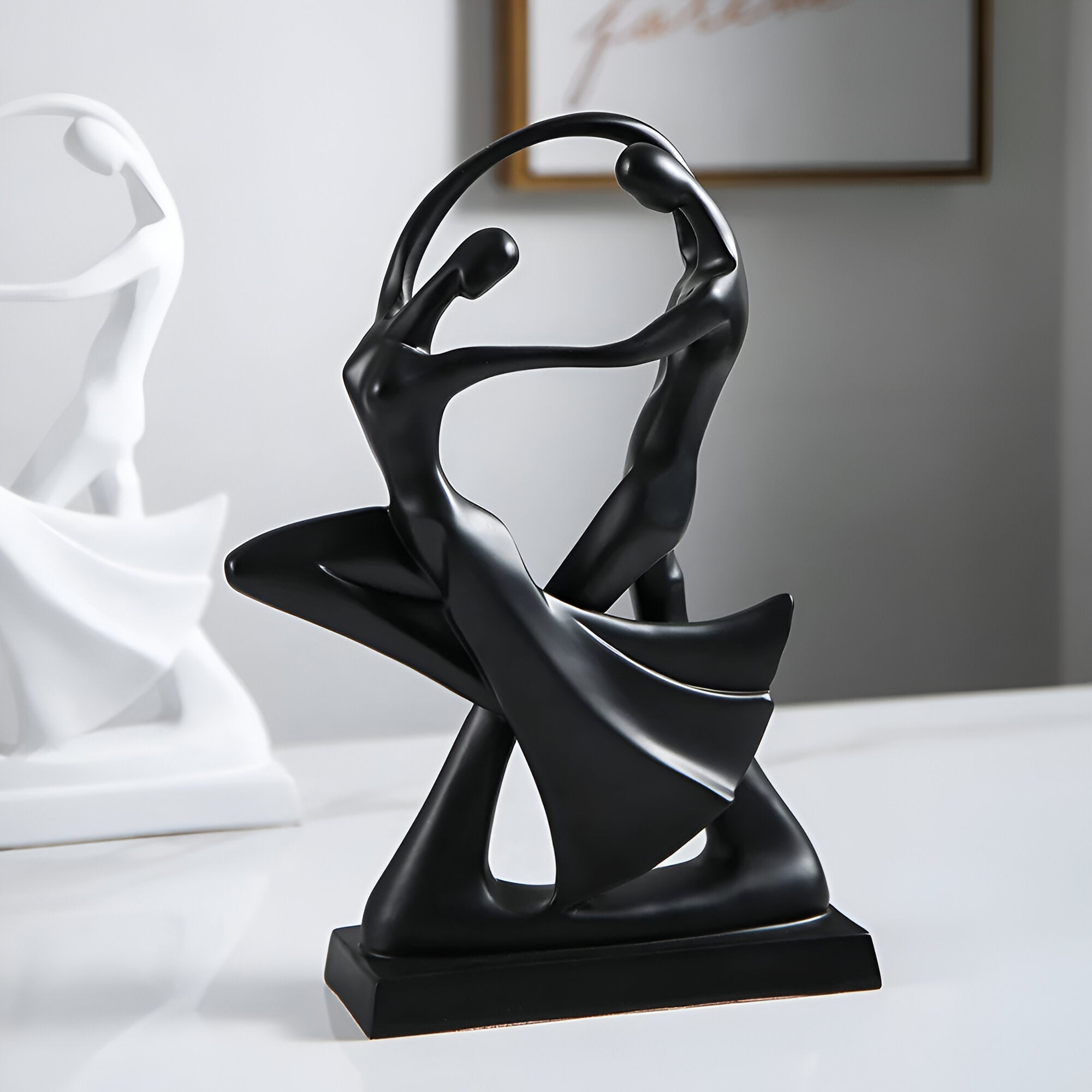 Maliben | Swayduo | Modern Dancing Resin Sculpture