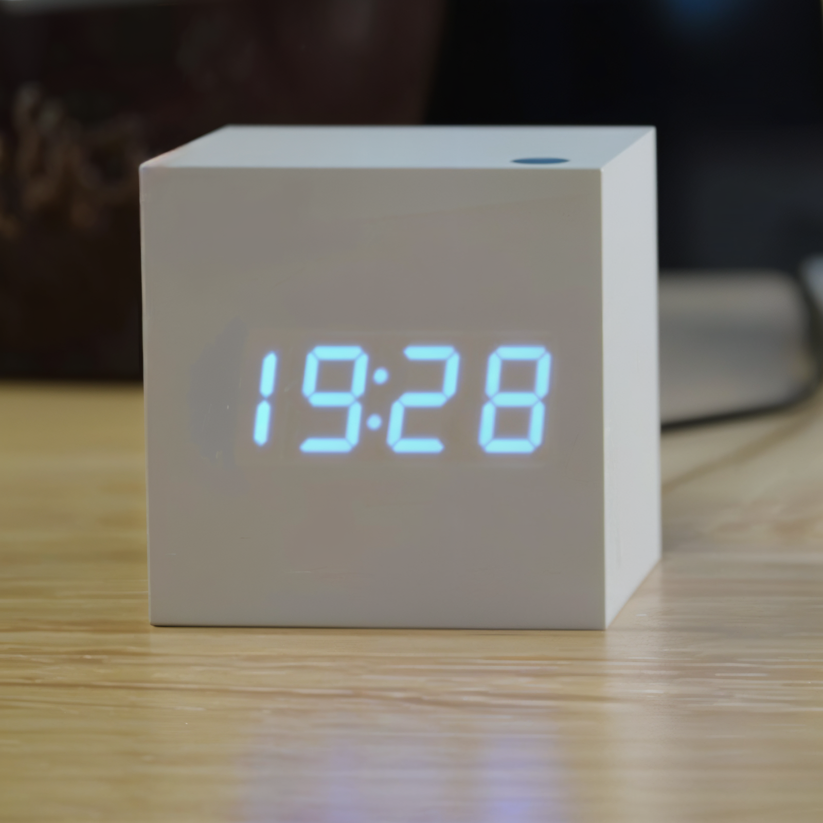 Maliben | Digital LED Clock - Cube Clock - Wooden Clock