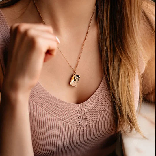 Maliben | Love Chain - Loving Letter Necklace For Your Loved One