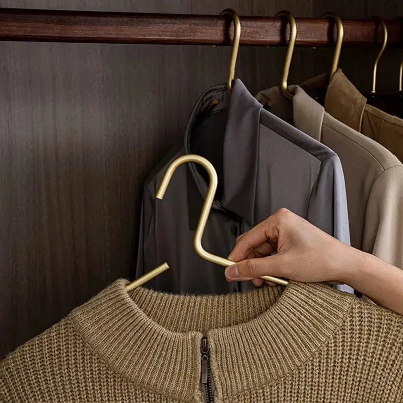 Maliben | Luxury Anti-Slip Clothes Hanger - Stylish Solid Matte Coat Hangers For Long Lasting Use - (5 Per Set)