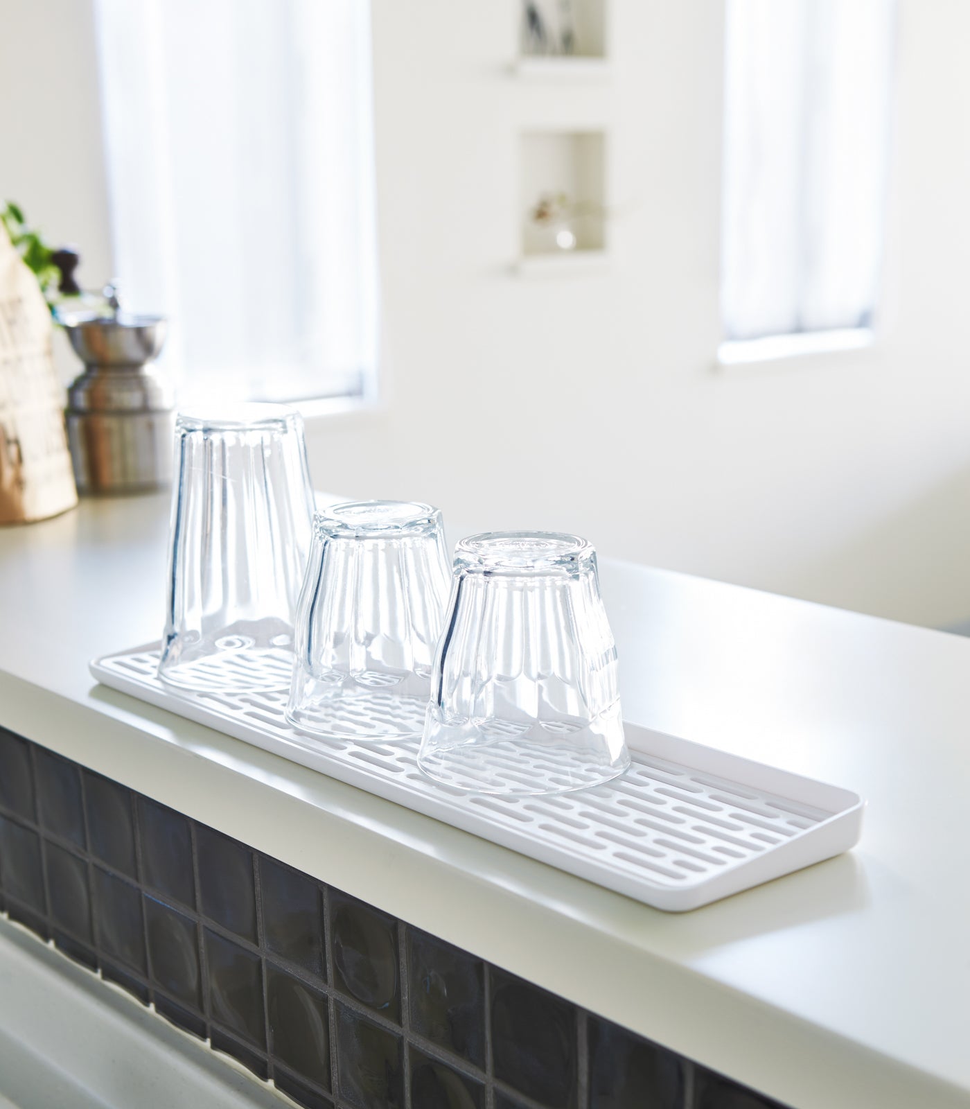 Maliben | Narrow Sink Draining Area