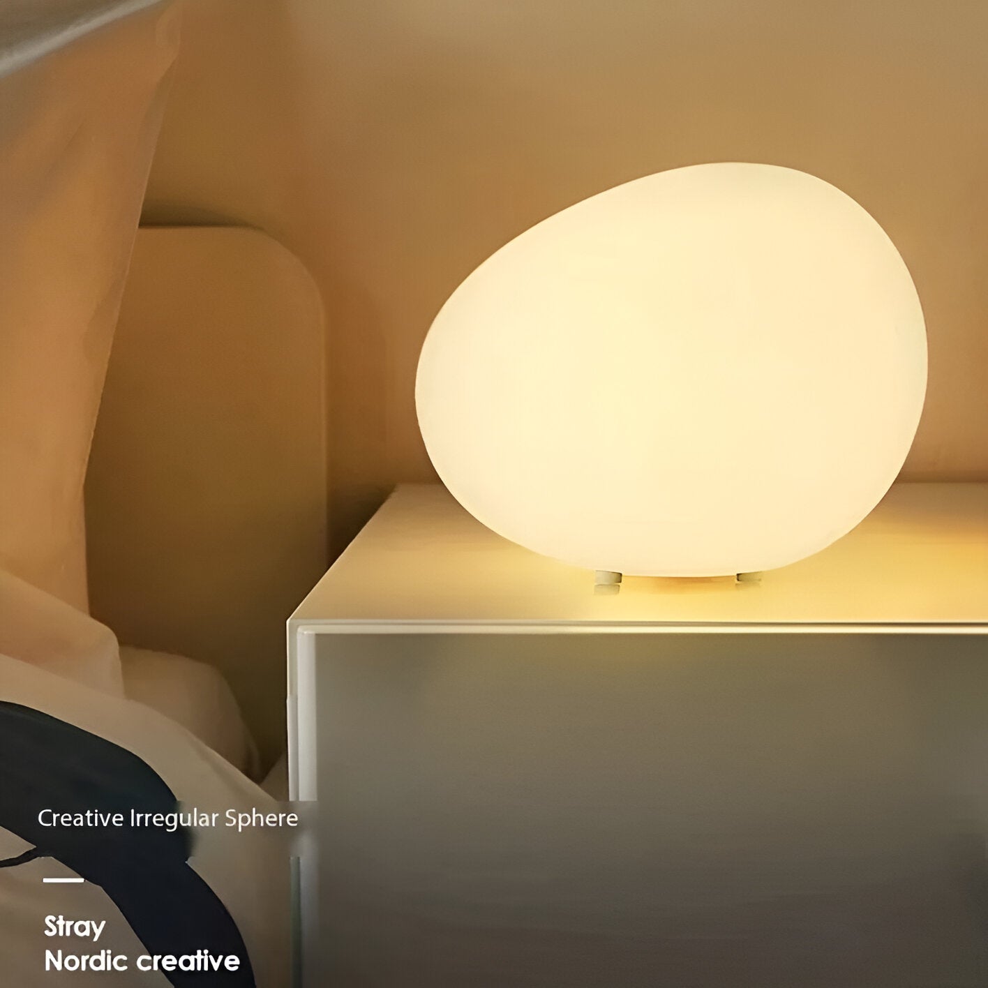 Maliben | Round Metal Table Lamp In Scandinavian Design