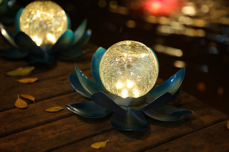 Solar Lotus Crackle Garden Light
