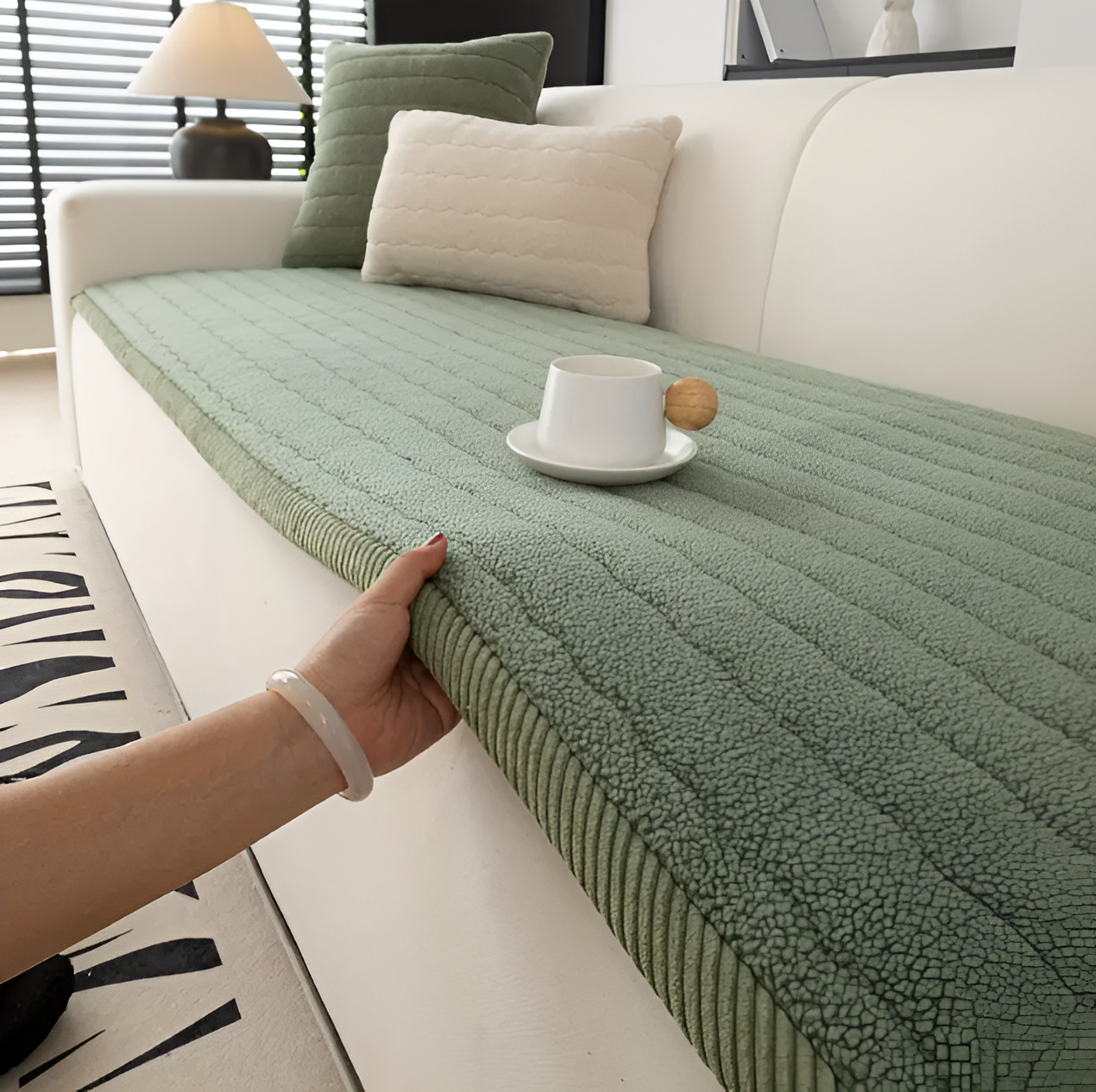 Maliben | PolyesPlush Non-Slip Sofa Cover – Pet-Friendly, Machine Washable Couch Protector