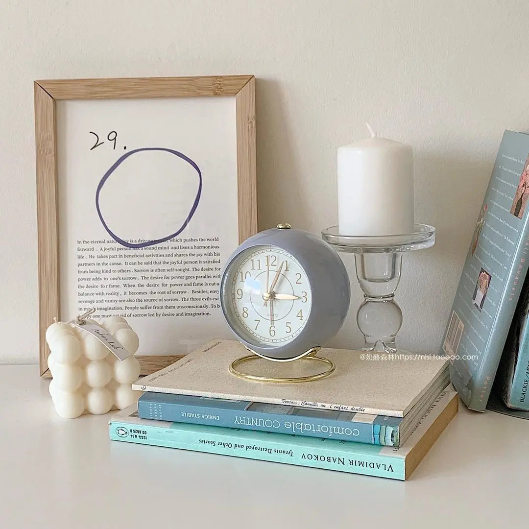 Maliben | Retro Vintage Style Gold Accent Alarm Clock