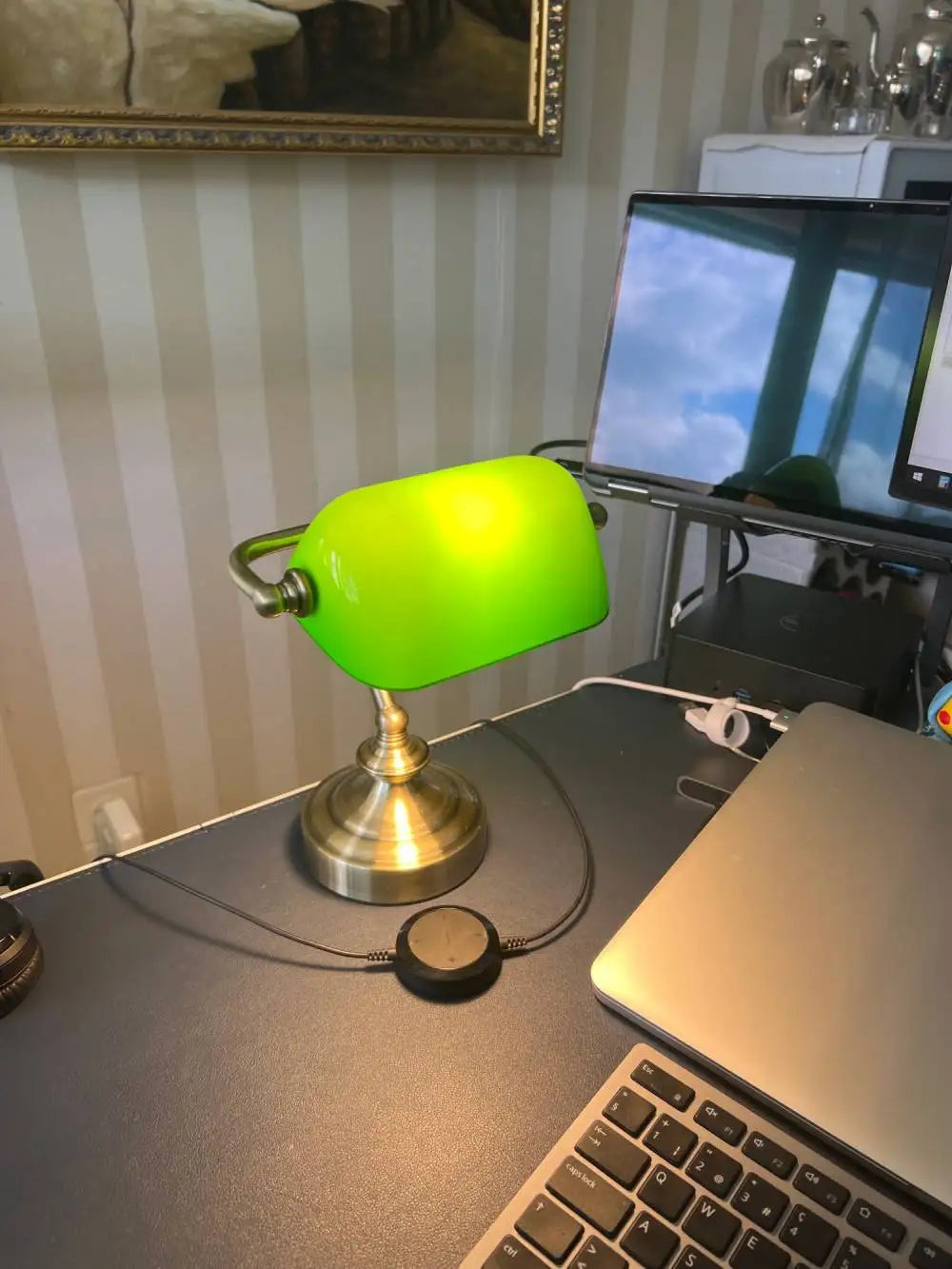 Maliben | Retro Mini Desk Lamp Nostalglow – Compact Elegance