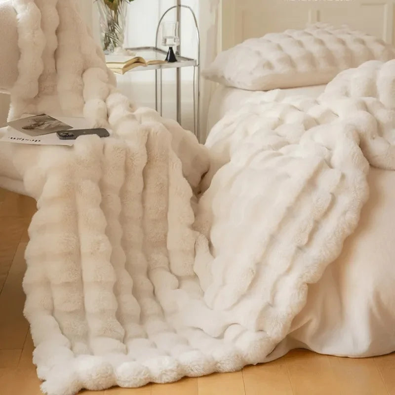 Maliben PlushCozy — Faux Fur Winter Blanket