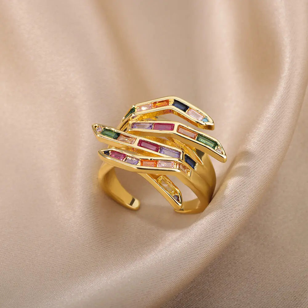 Maliben | Geometric Claw Scattered Diamond Ring