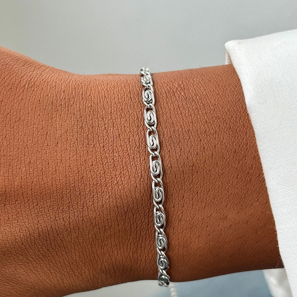Maliben | Minimal Spiral Link Bracelet
