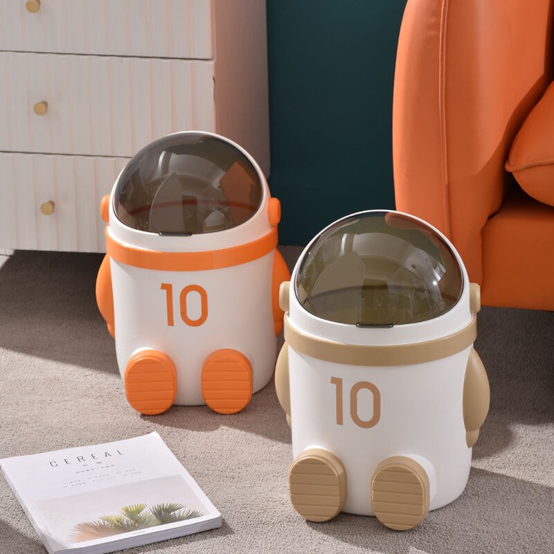 Maliben | Mini Astronaut Shape Cute Office Trash Can