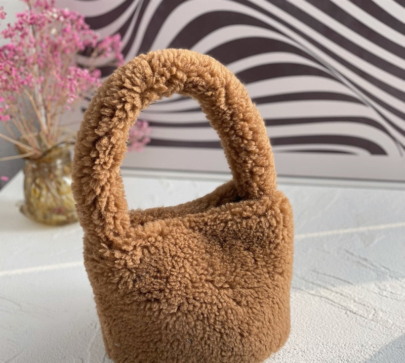 Maliben | Cuddly Plush Mini Bucket Bag
