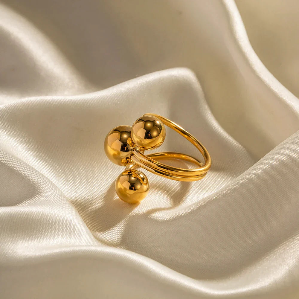 Maliben | 18k Bold Three Ball Open Ring