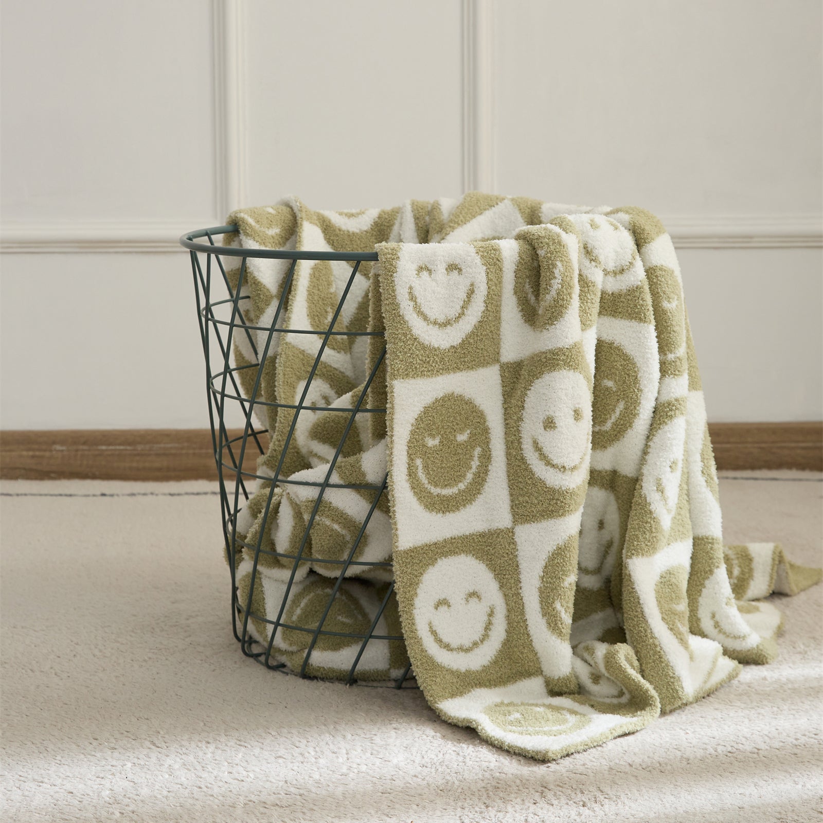Maliben Smiley Checked Blanket