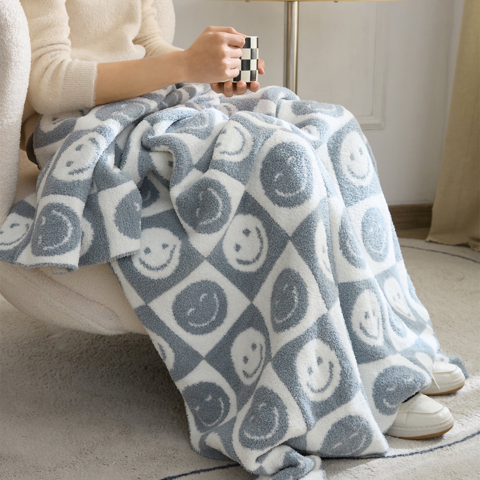 Maliben Smiley Checked Blanket