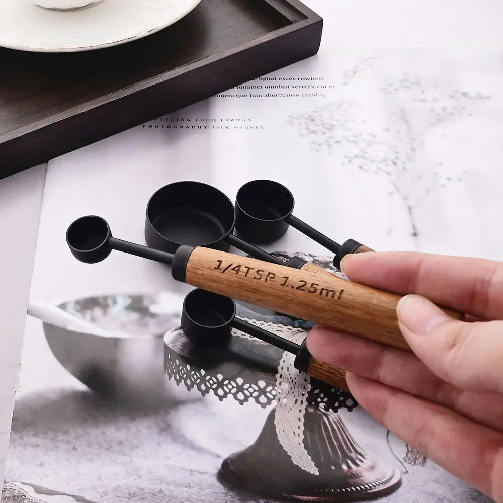 Maliben Lyra Measuring Cups & Spoon Set
