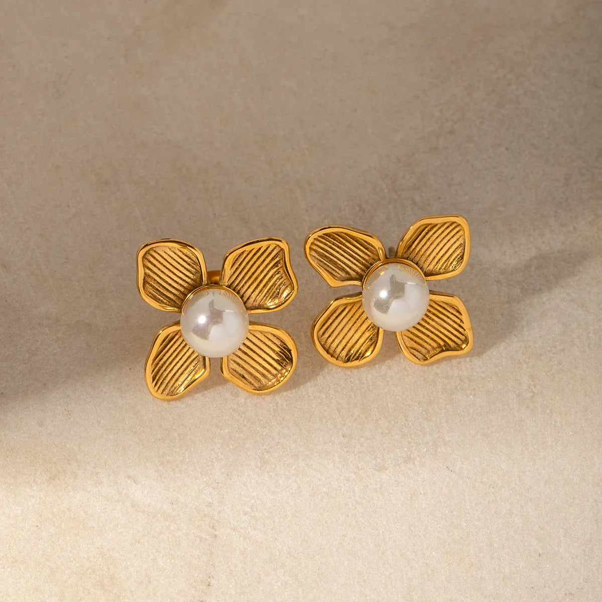 Maliben | 18k Four Petal Textured Pearl Flower