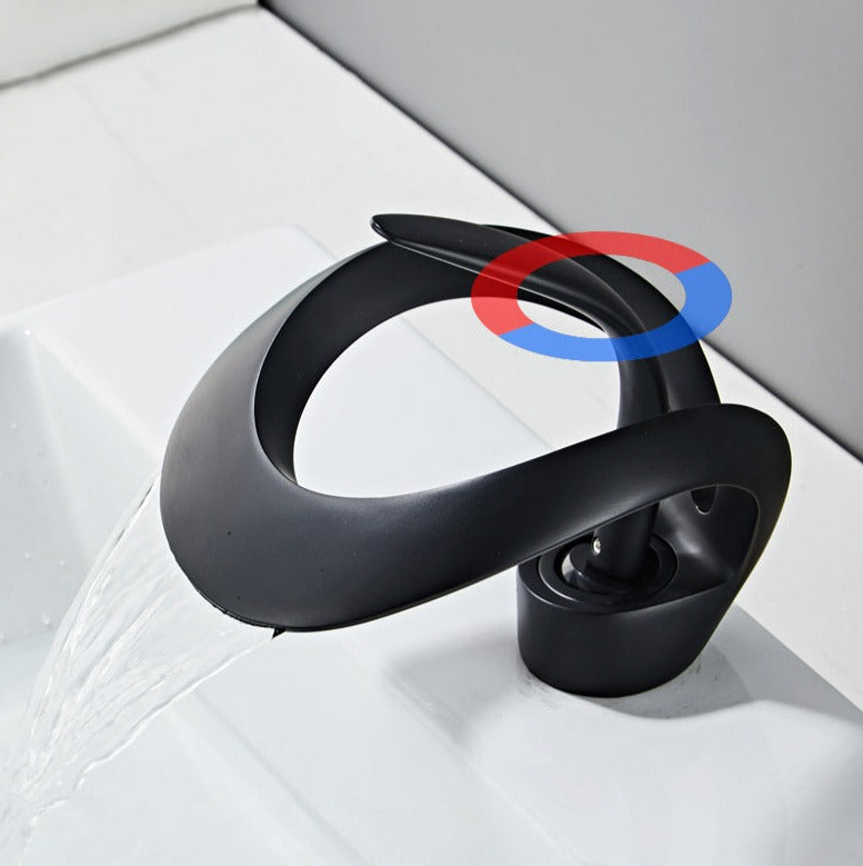 Maliben | Modern curved bathroom faucet