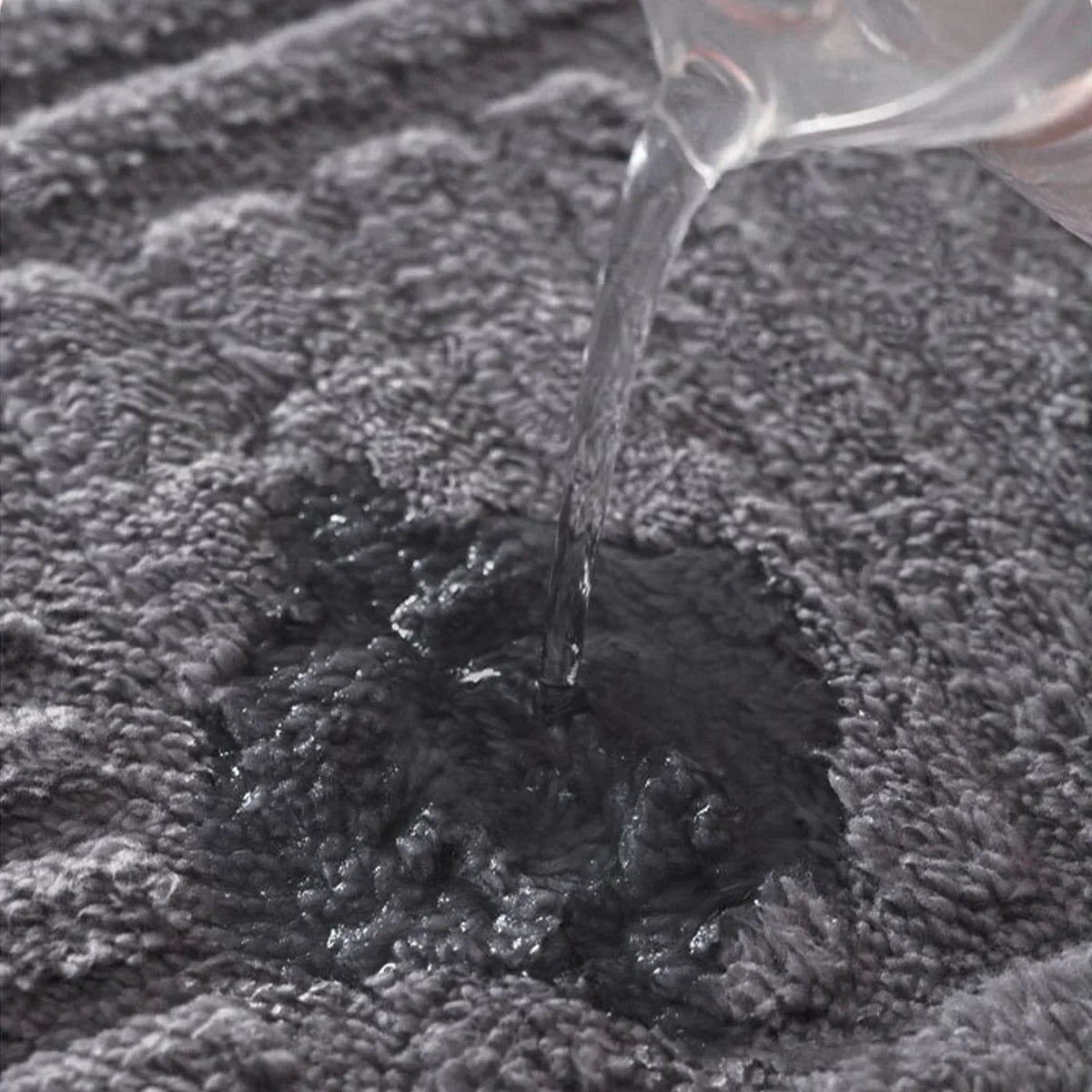 Maliben | Thick Striped Non-Slip Bath Mat With Soft And Absorbent Capability