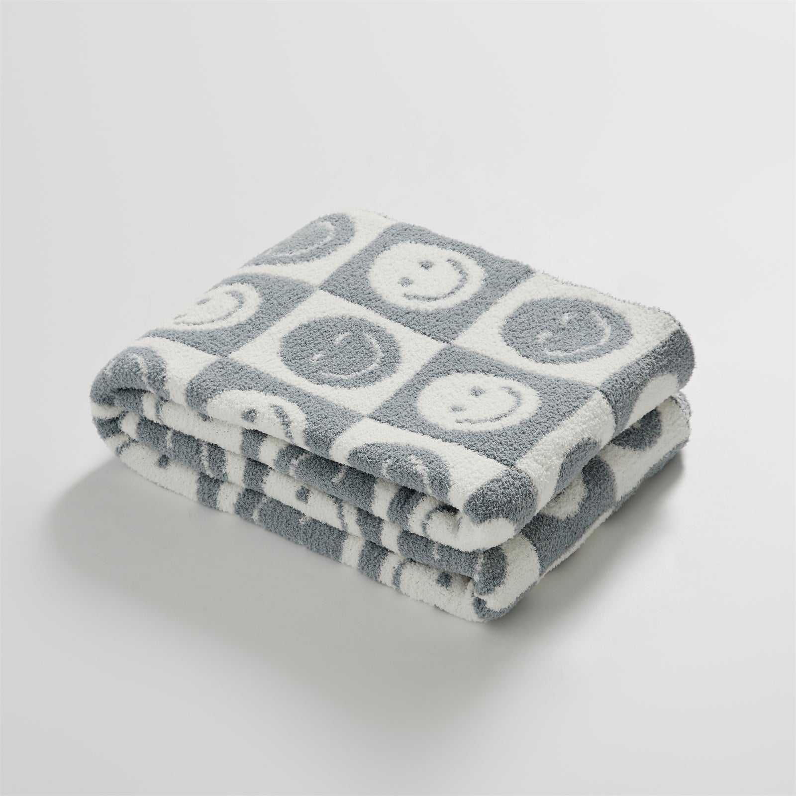 Maliben Smiley Checked Blanket