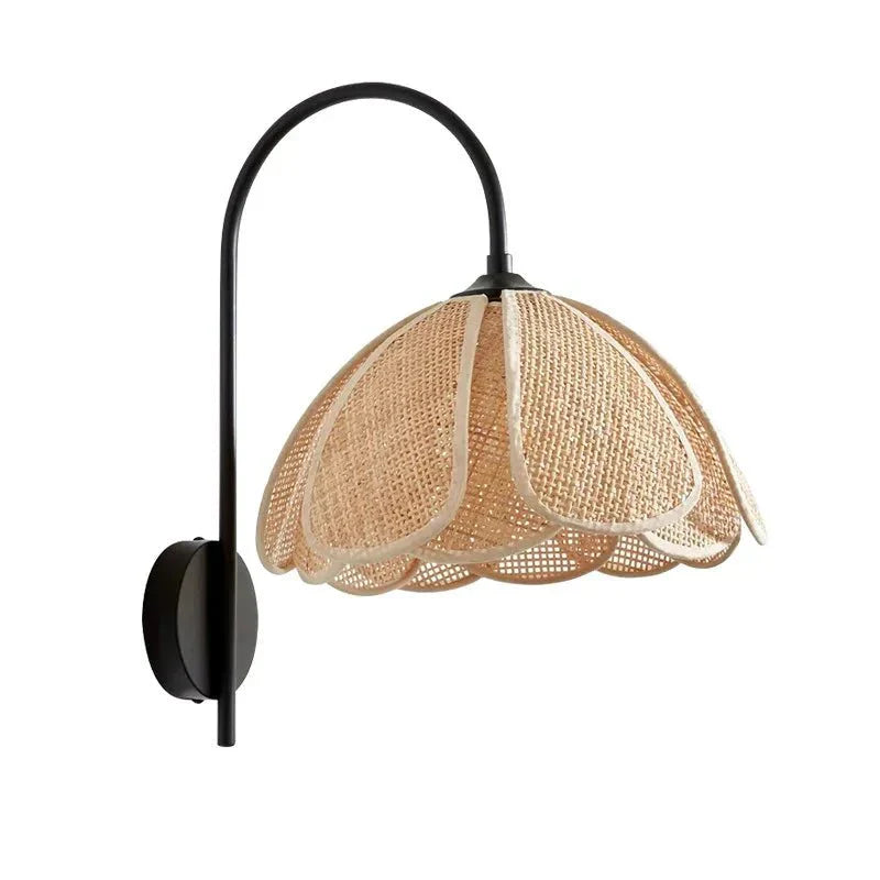 Maliben | Lumaflora - Elegant Rattan Wall Lamp - Warm Floral Ambiance